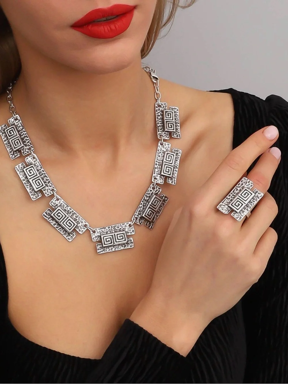 Women’s Antique Silver Plated Zinc Jewelry Set